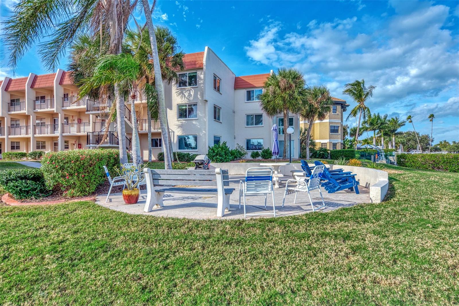 BELLA COSTA I - Residential