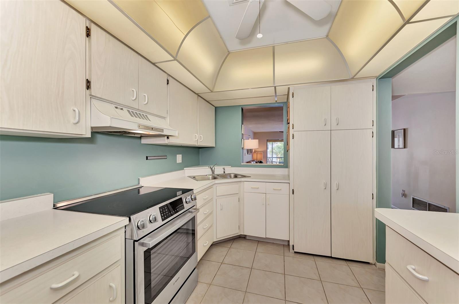 BELLA COSTA I - Residential
