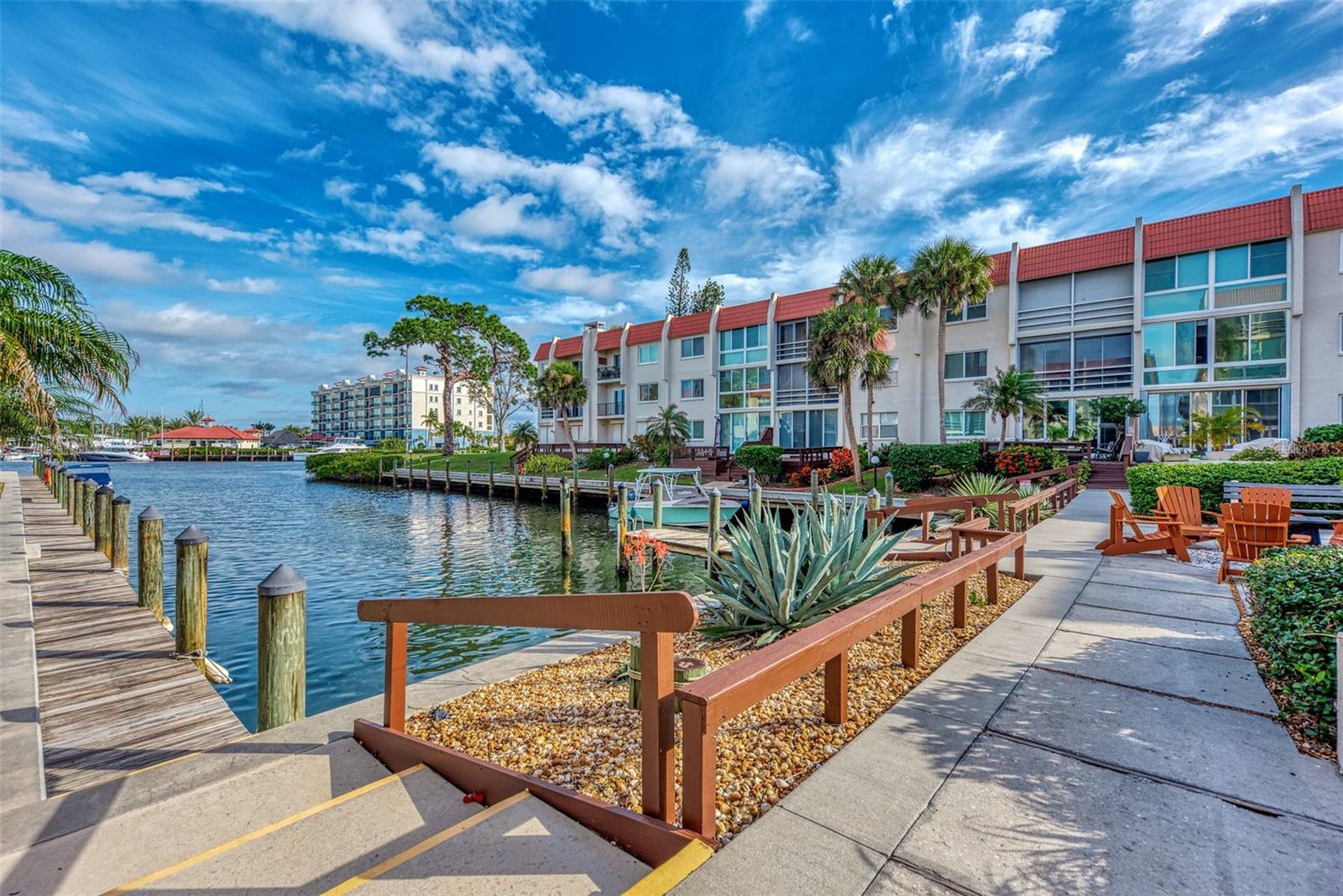 BELLA COSTA I - Residential