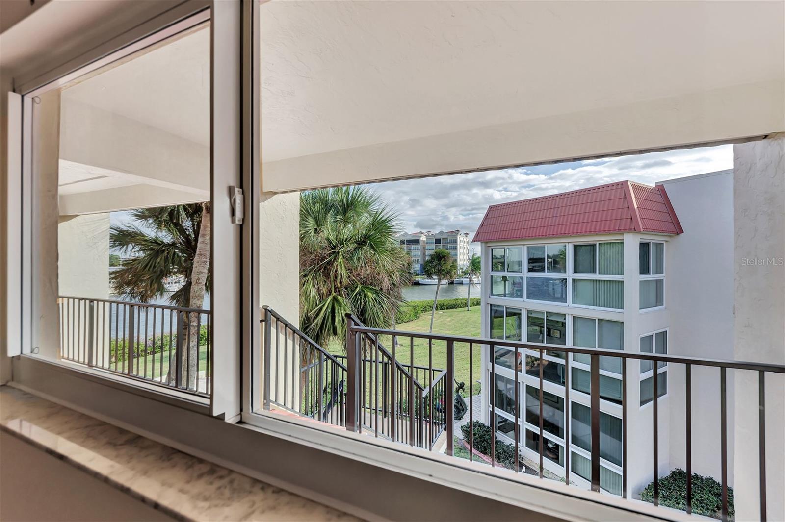 BELLA COSTA I - Residential