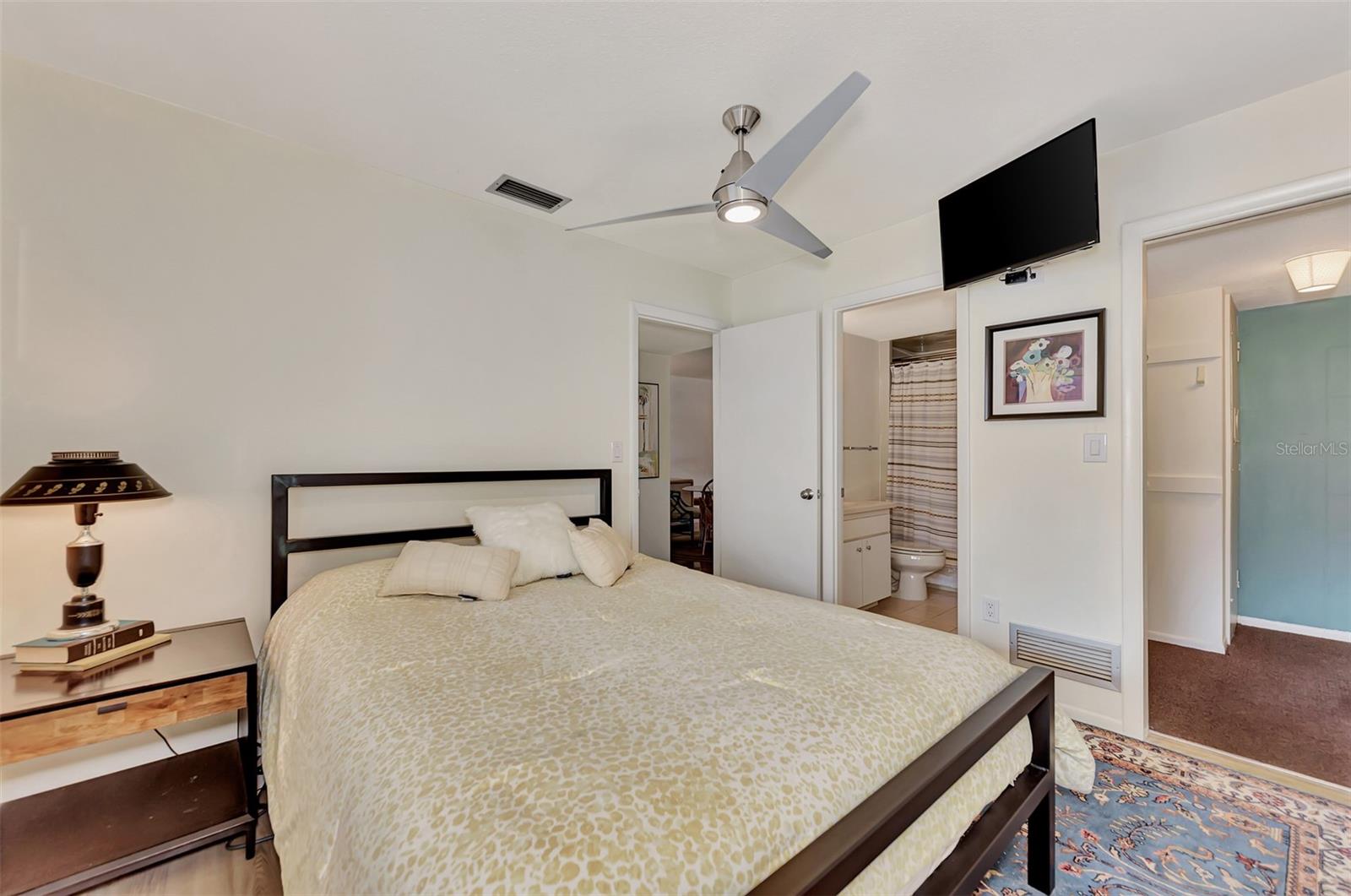 BELLA COSTA I - Residential
