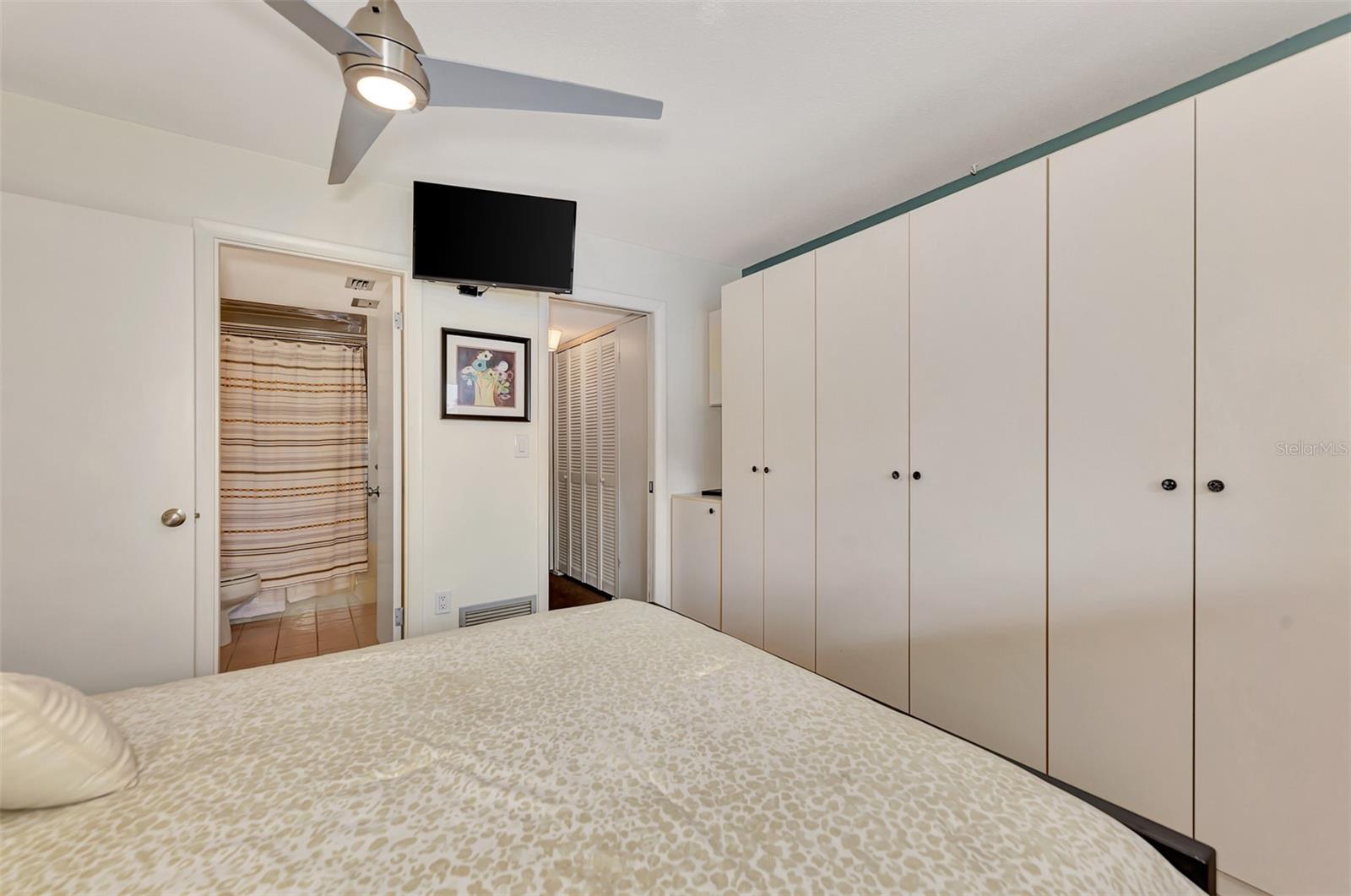BELLA COSTA I - Residential
