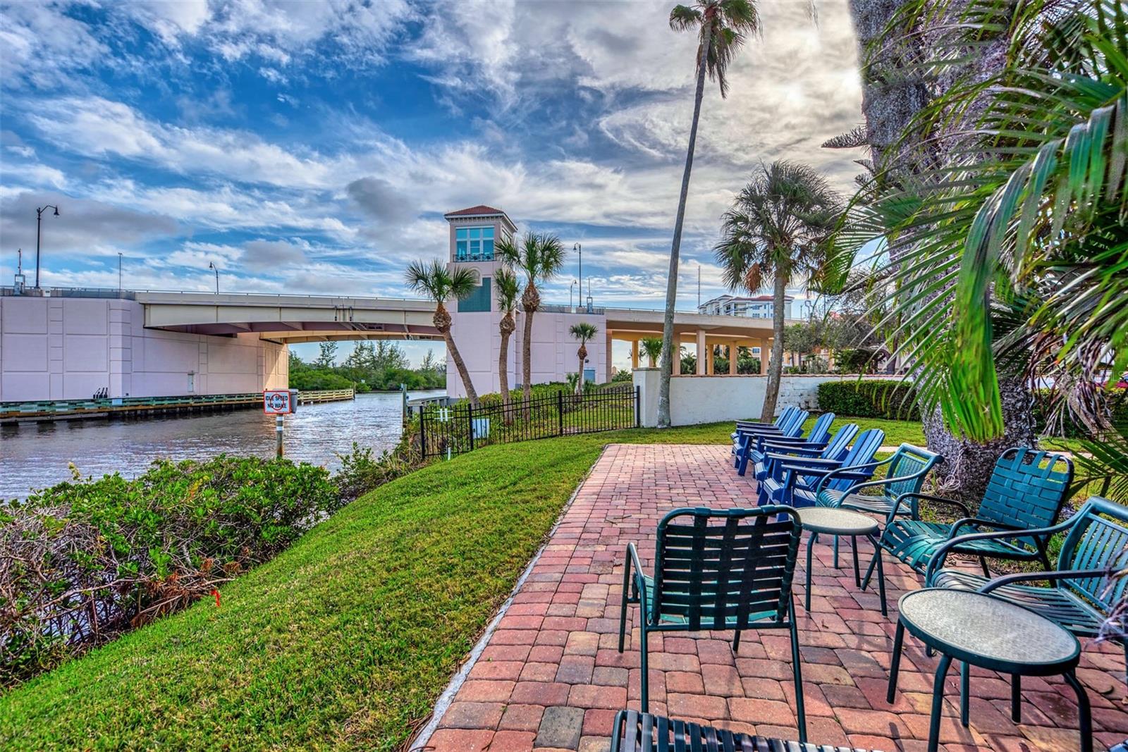 BELLA COSTA I - Residential