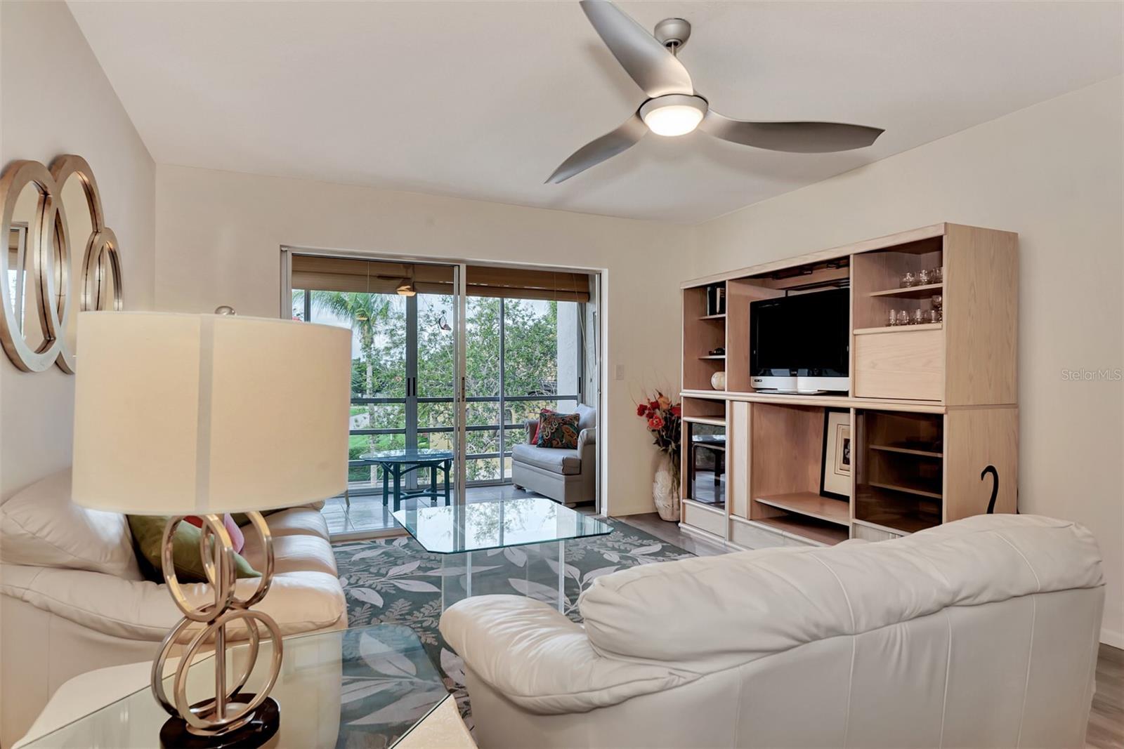 BELLA COSTA I - Residential