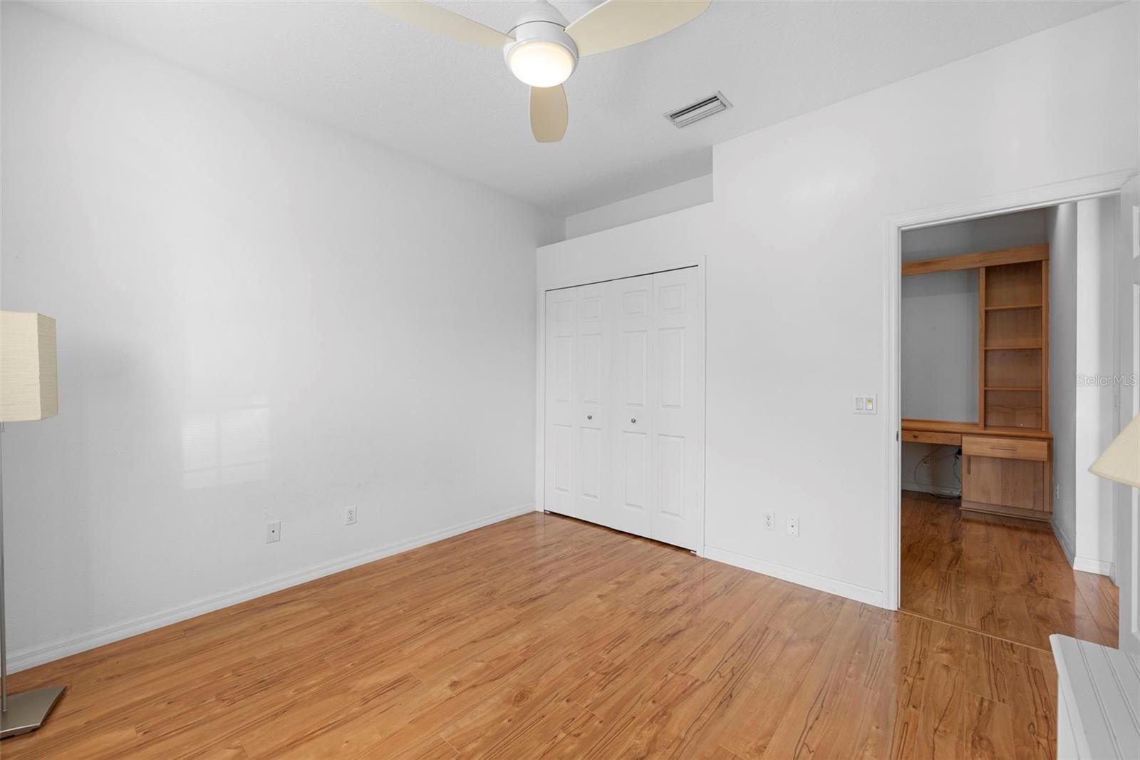 CARRIAGE RUN AT UNIVERSITY PLACE - Residential