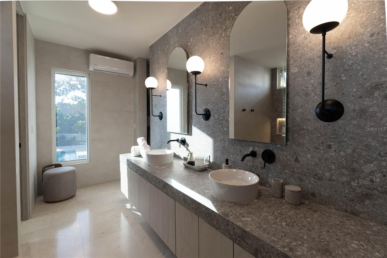 PASEO SAN JUAN - Residential