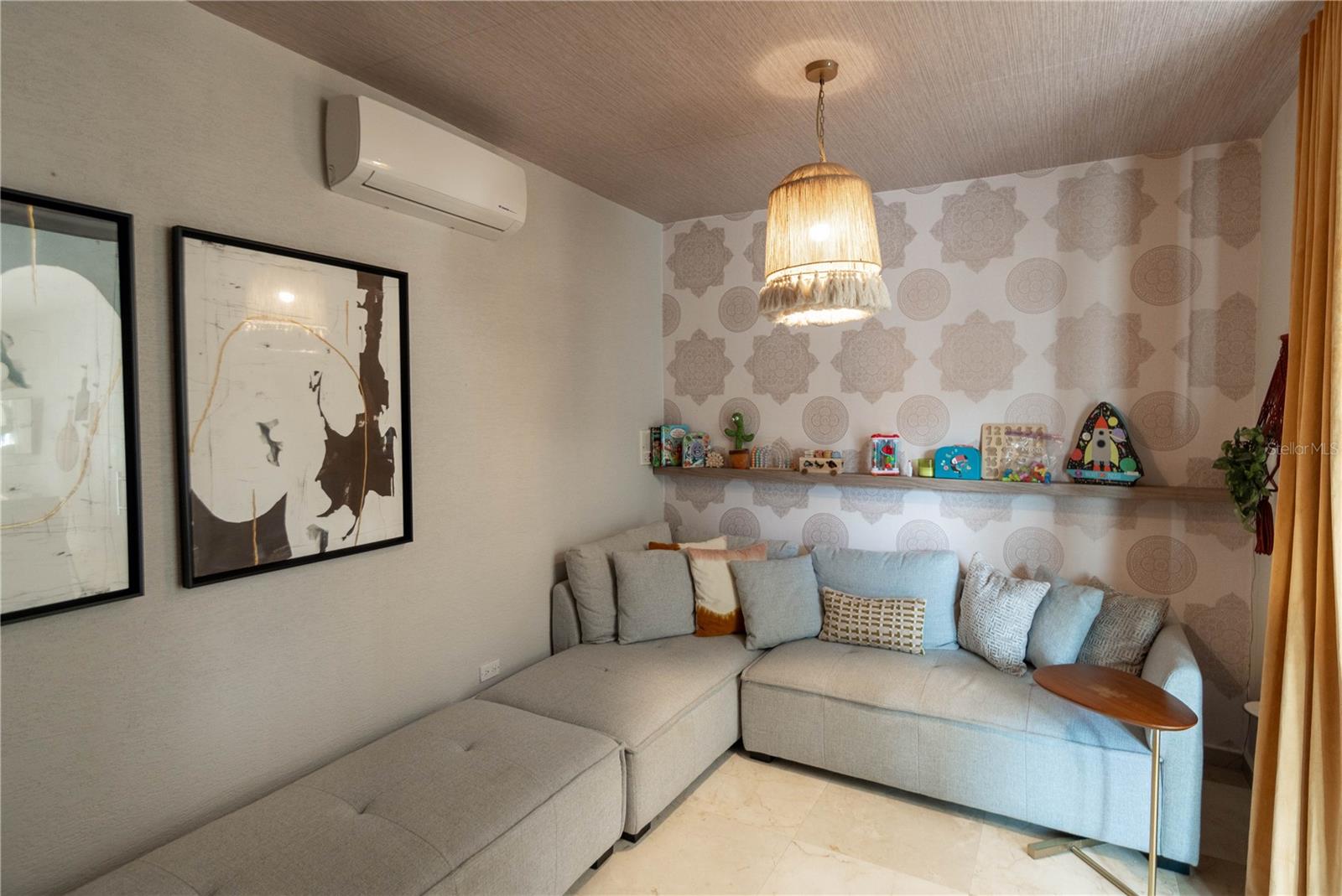 PASEO SAN JUAN - Residential