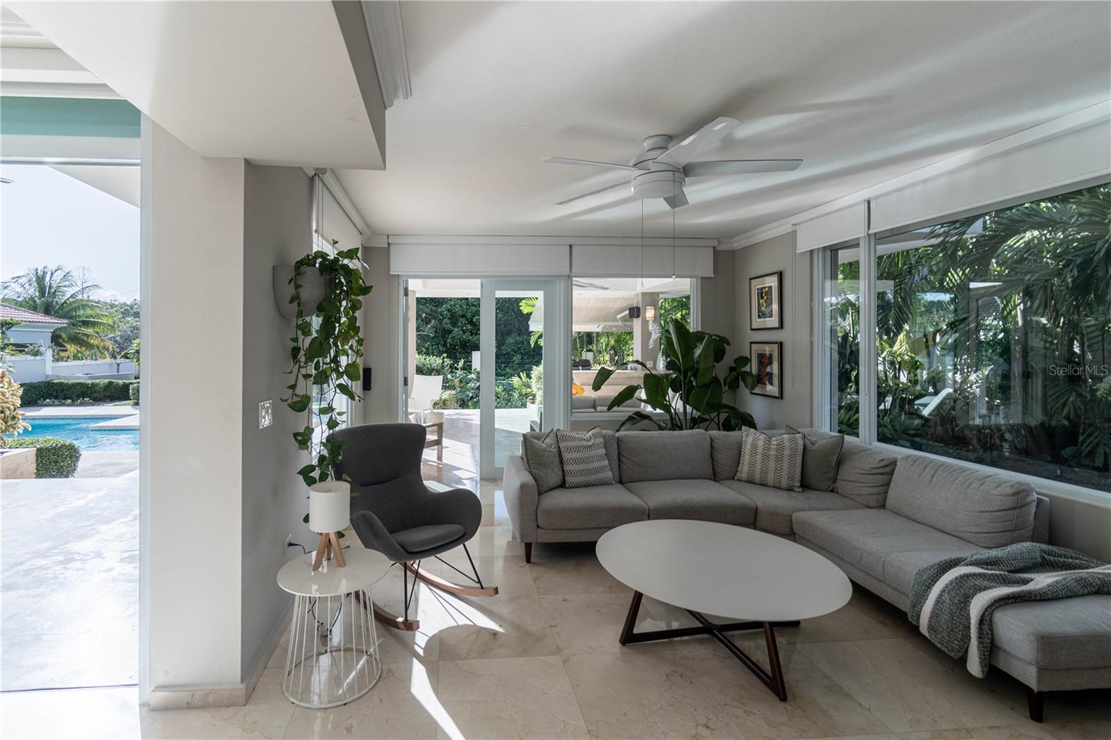 PASEO SAN JUAN - Residential