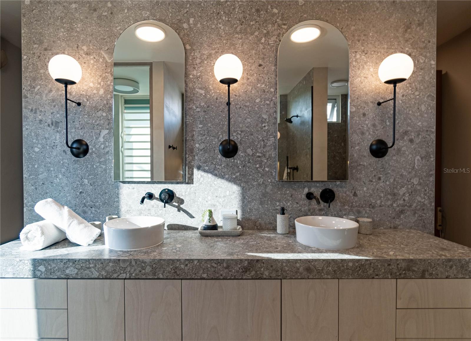 PASEO SAN JUAN - Residential