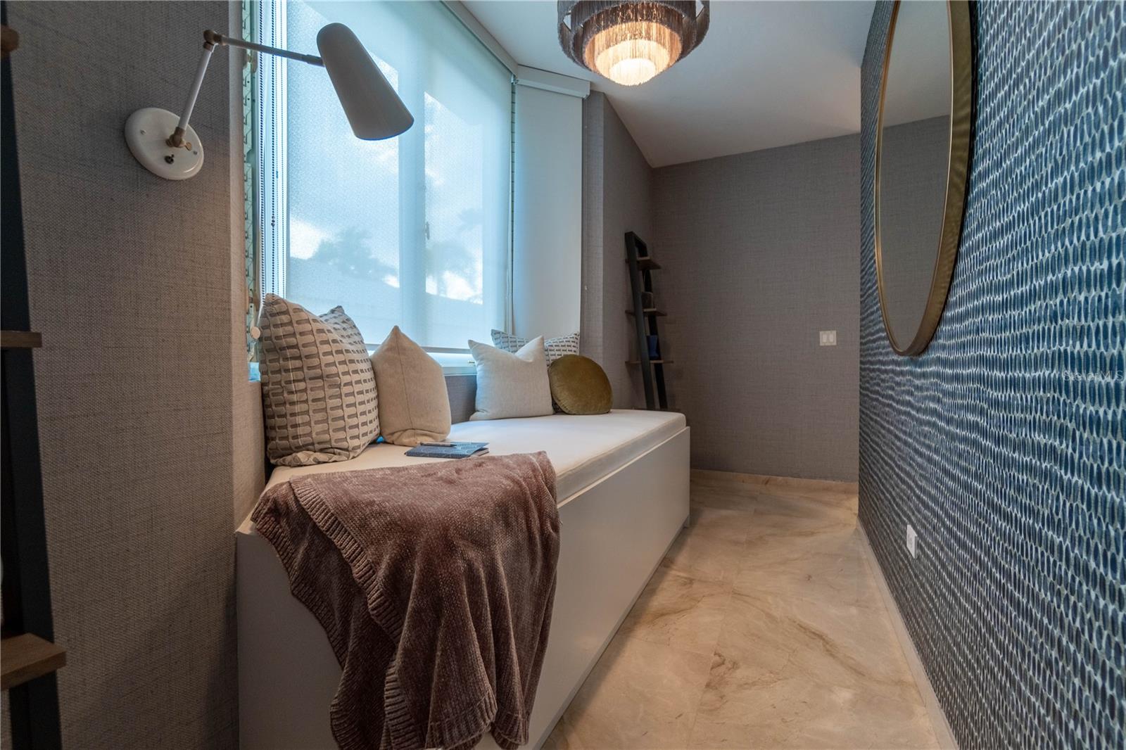 PASEO SAN JUAN - Residential