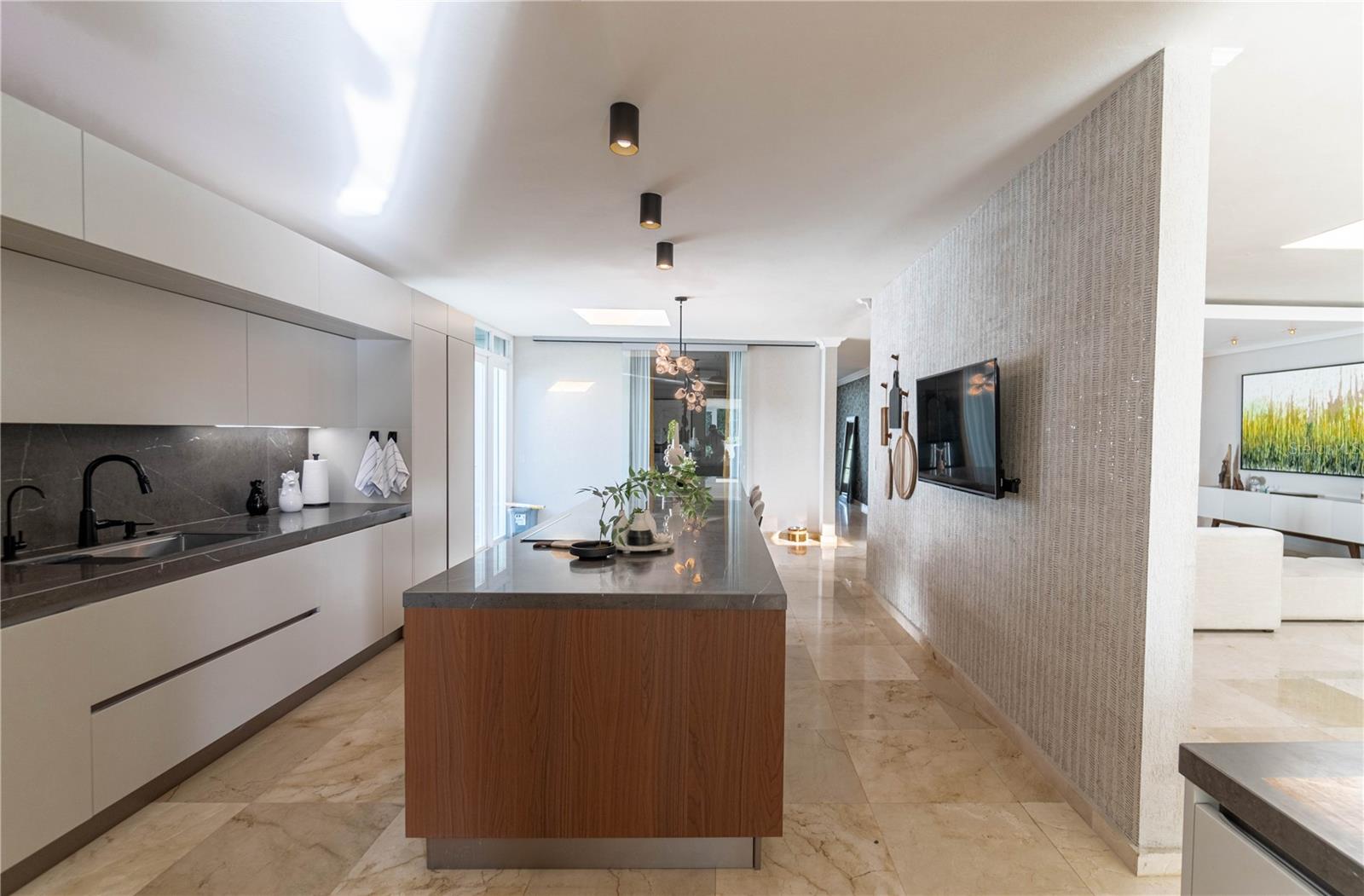 PASEO SAN JUAN - Residential