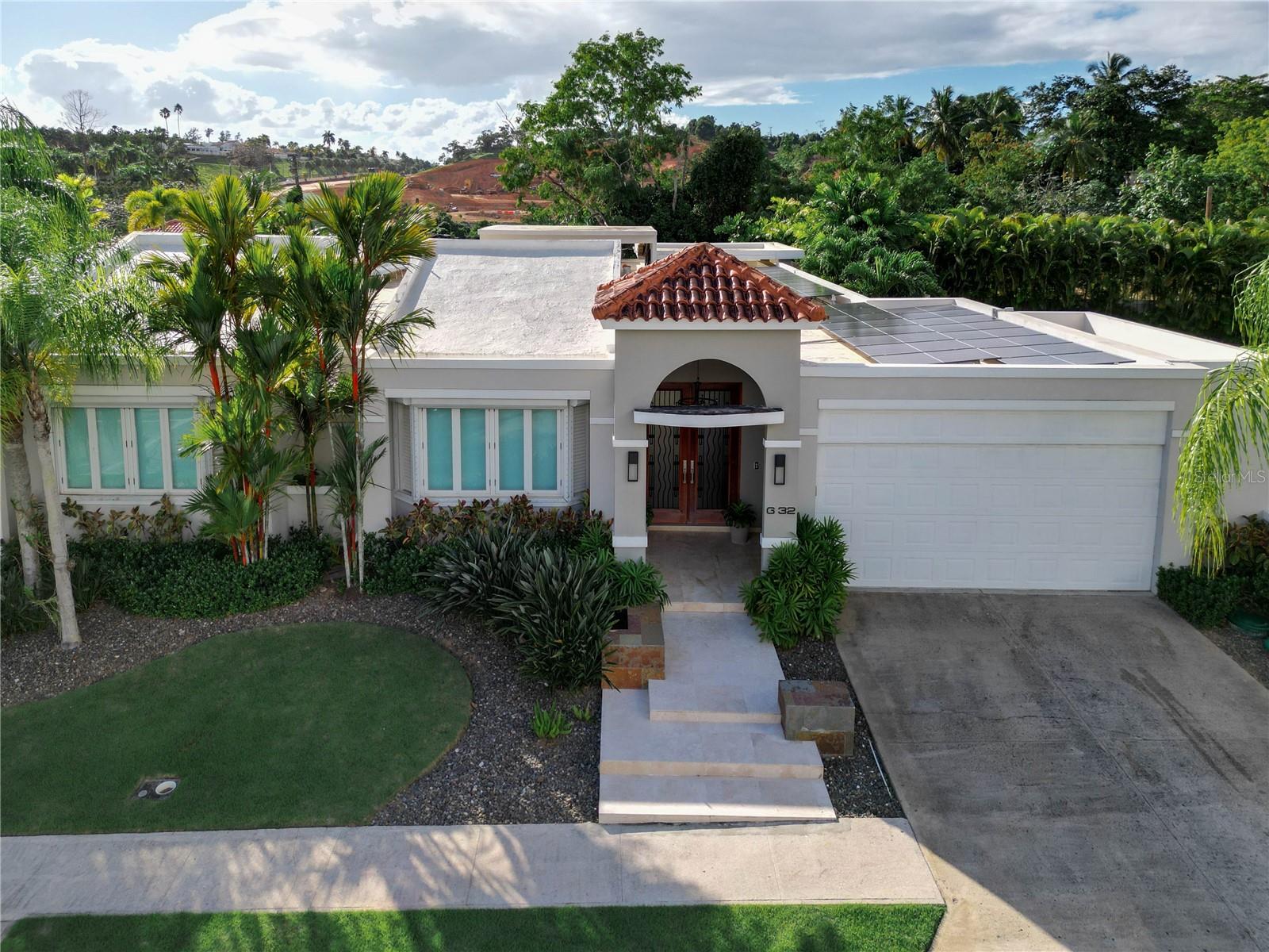 PASEO SAN JUAN - Residential