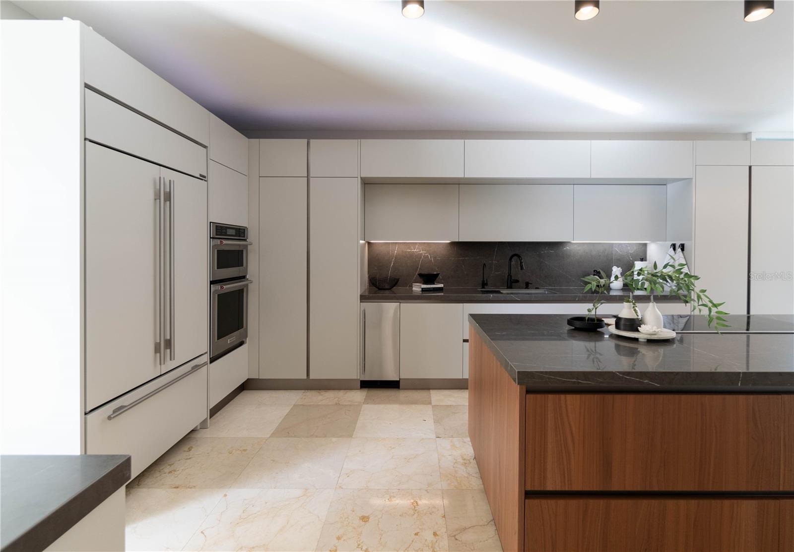 PASEO SAN JUAN - Residential