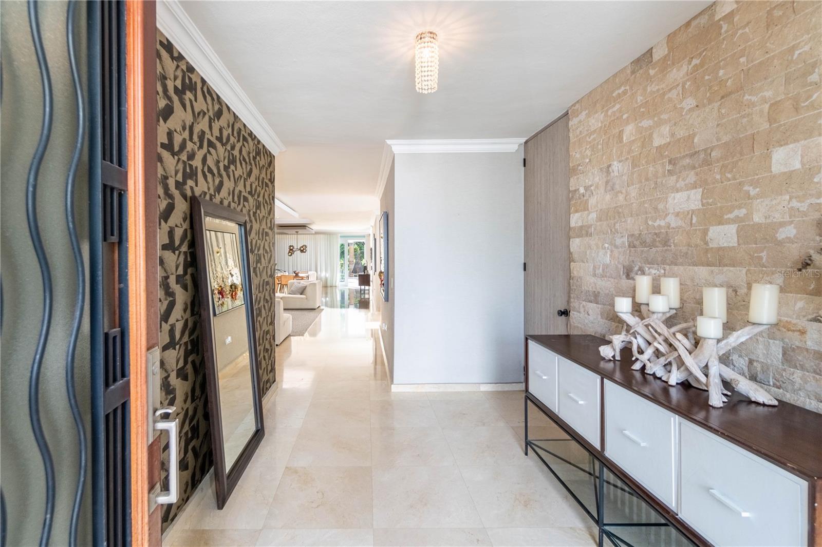 PASEO SAN JUAN - Residential