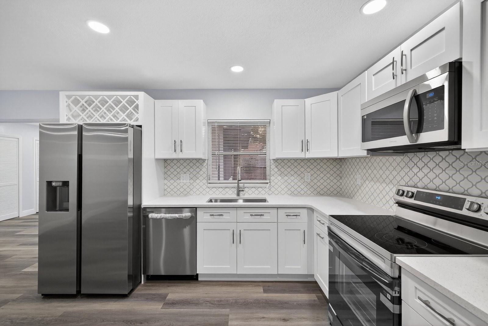 BAY CREST PARK UNIT 03 - Residential