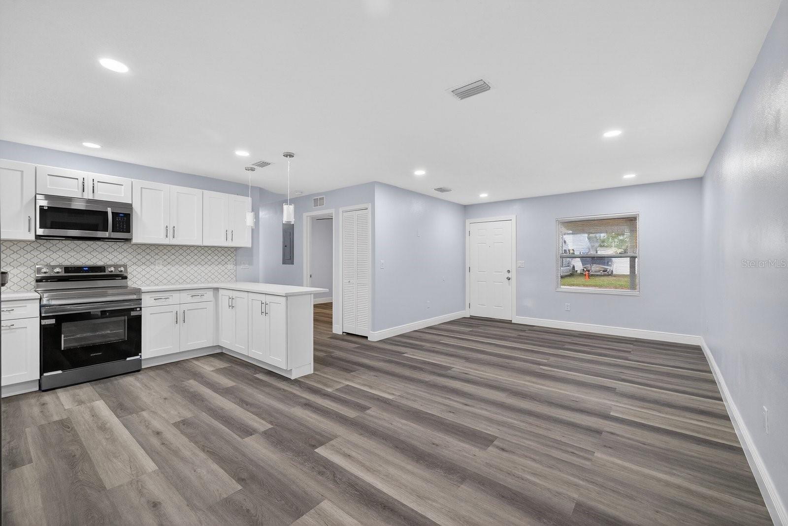 BAY CREST PARK UNIT 03 - Residential