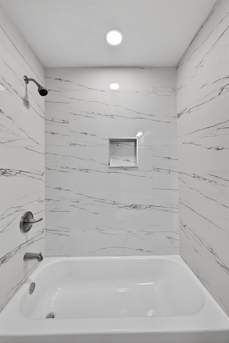 BAY CREST PARK UNIT 03 - Residential