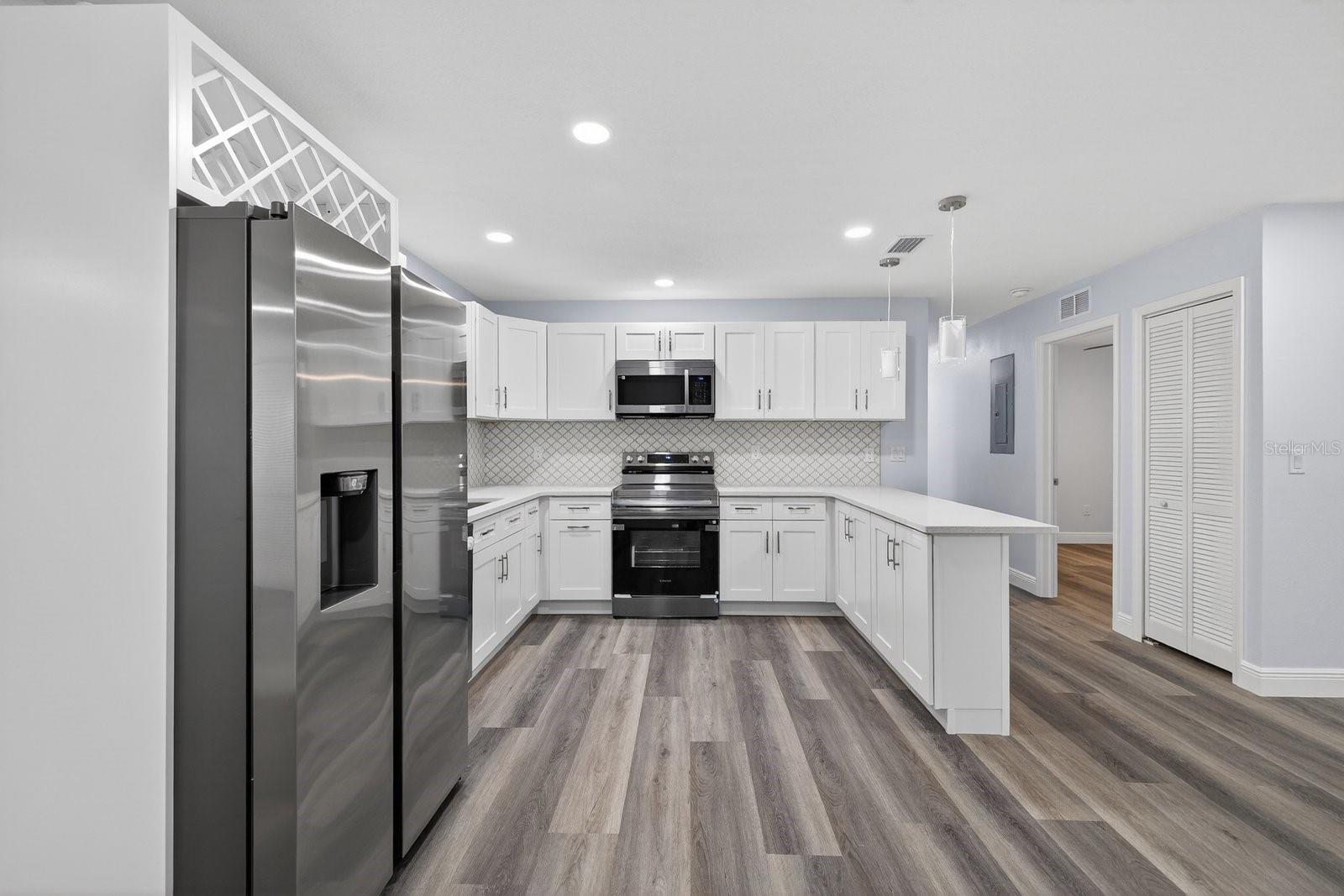 BAY CREST PARK UNIT 03 - Residential