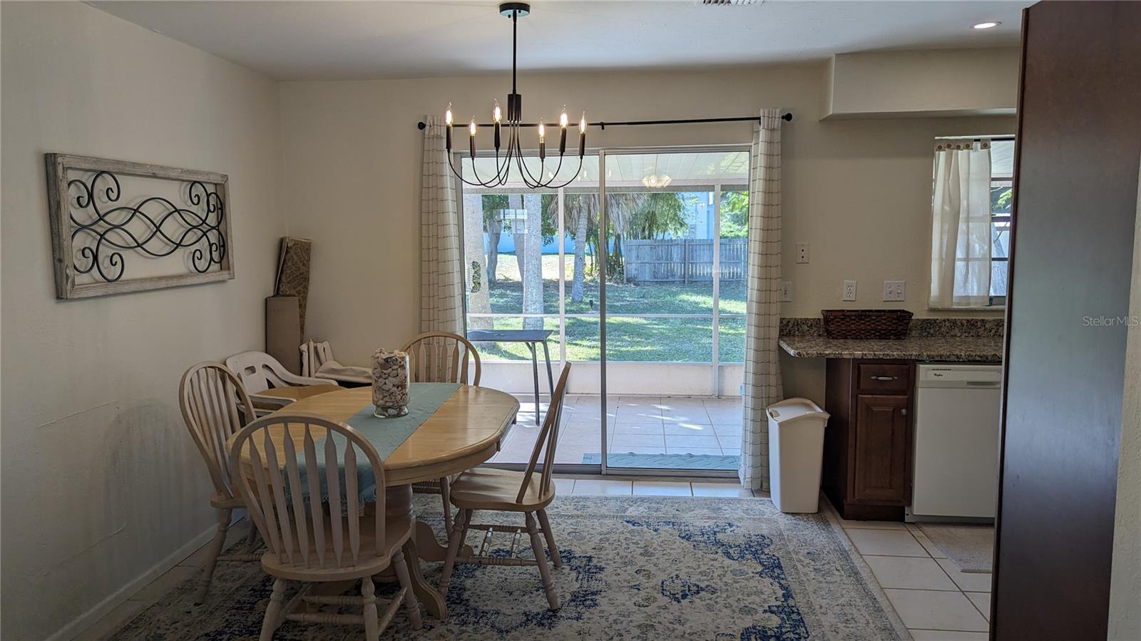 CARNEYS SUB - Residential Lease