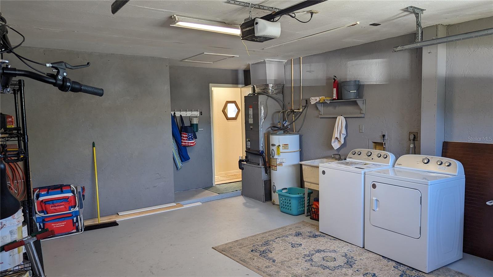 CARNEYS SUB - Residential Lease