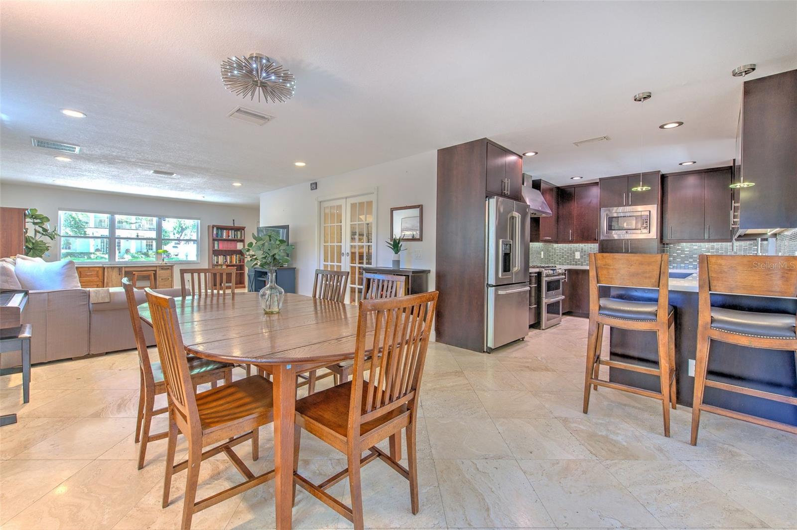 FOREST HILLS - Residential