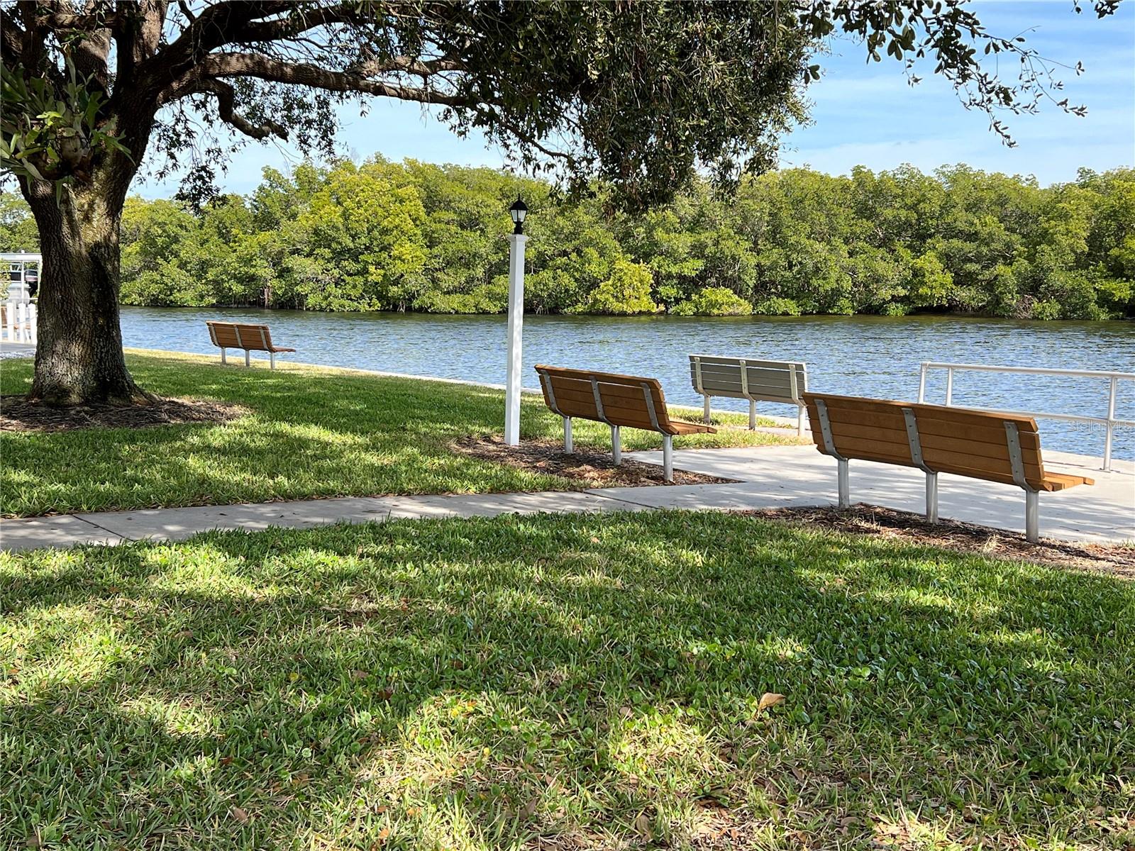 MOBEL AMERICANA MOBILE HOME PARK UNREC - Residential Lease