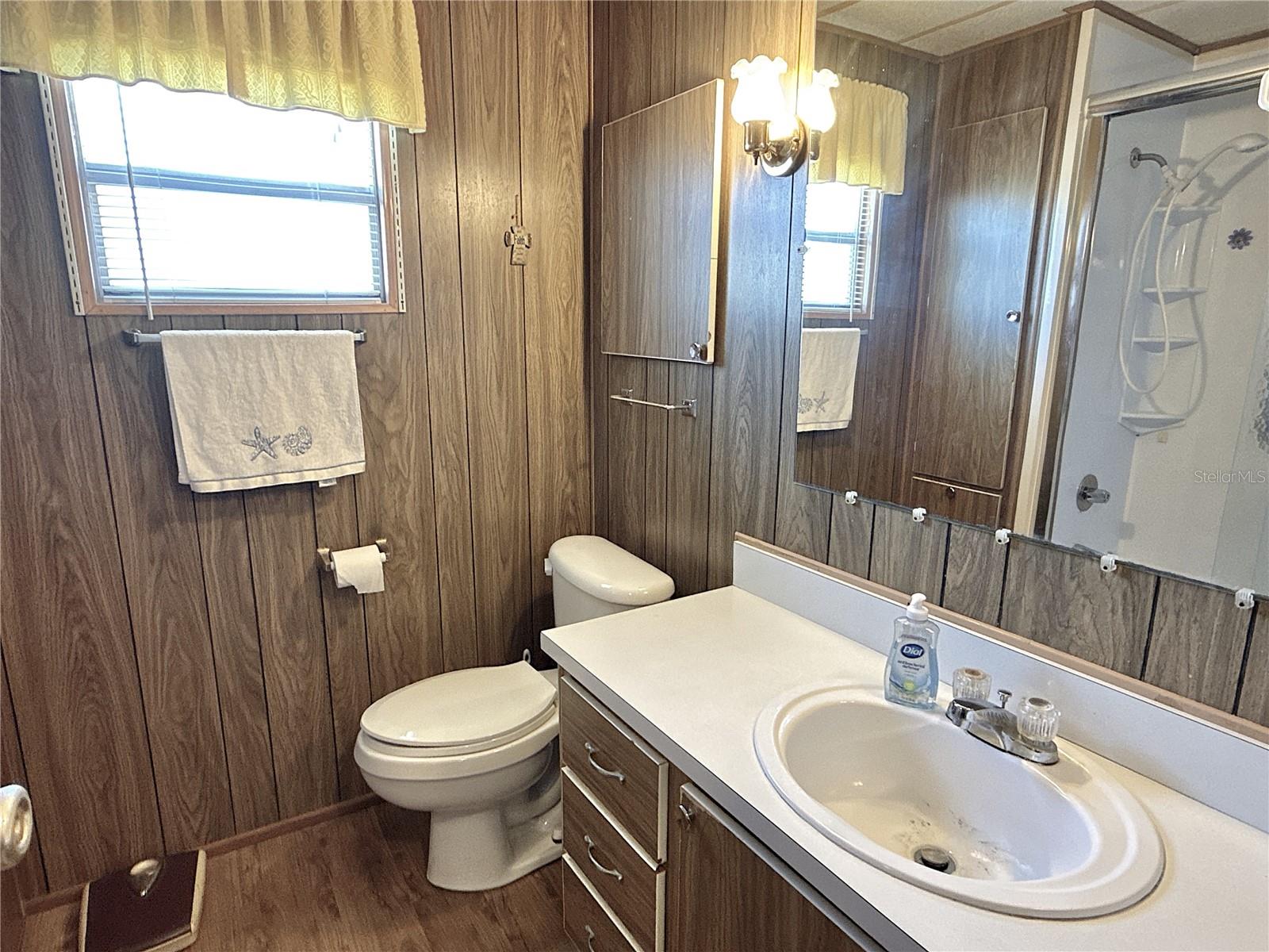 MOBEL AMERICANA MOBILE HOME PARK UNREC - Residential Lease