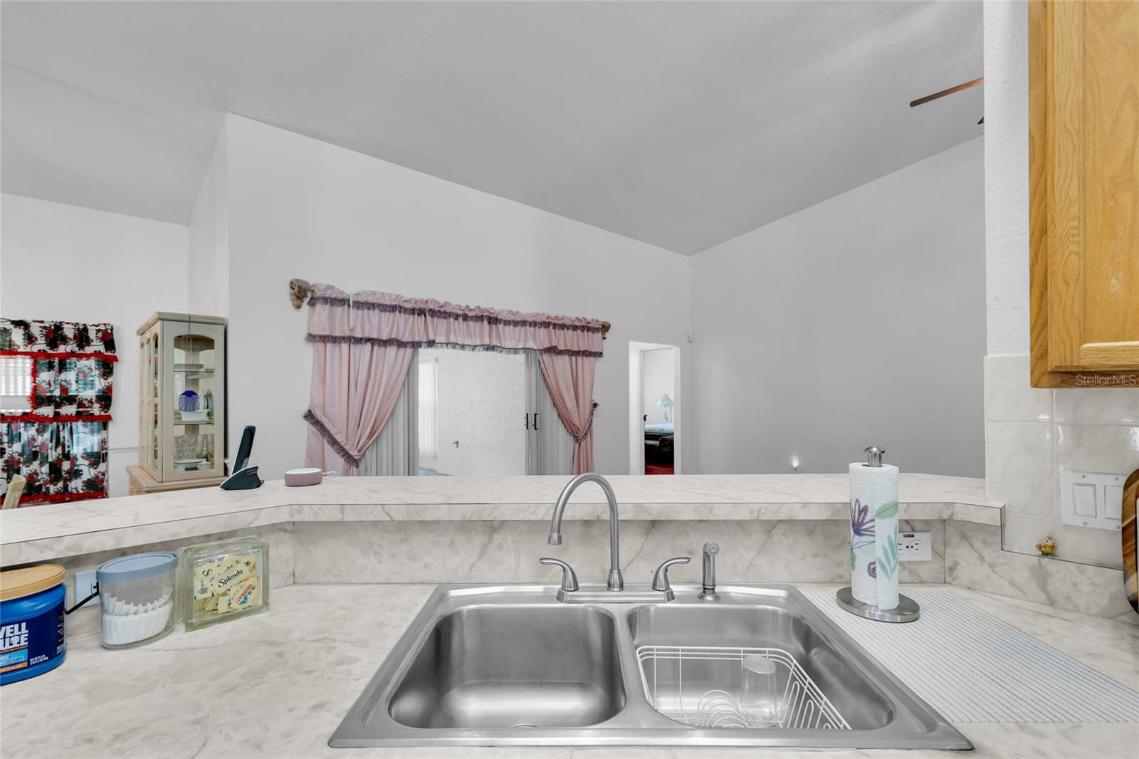 LAKE TROPICANA RANCHETTES - Residential