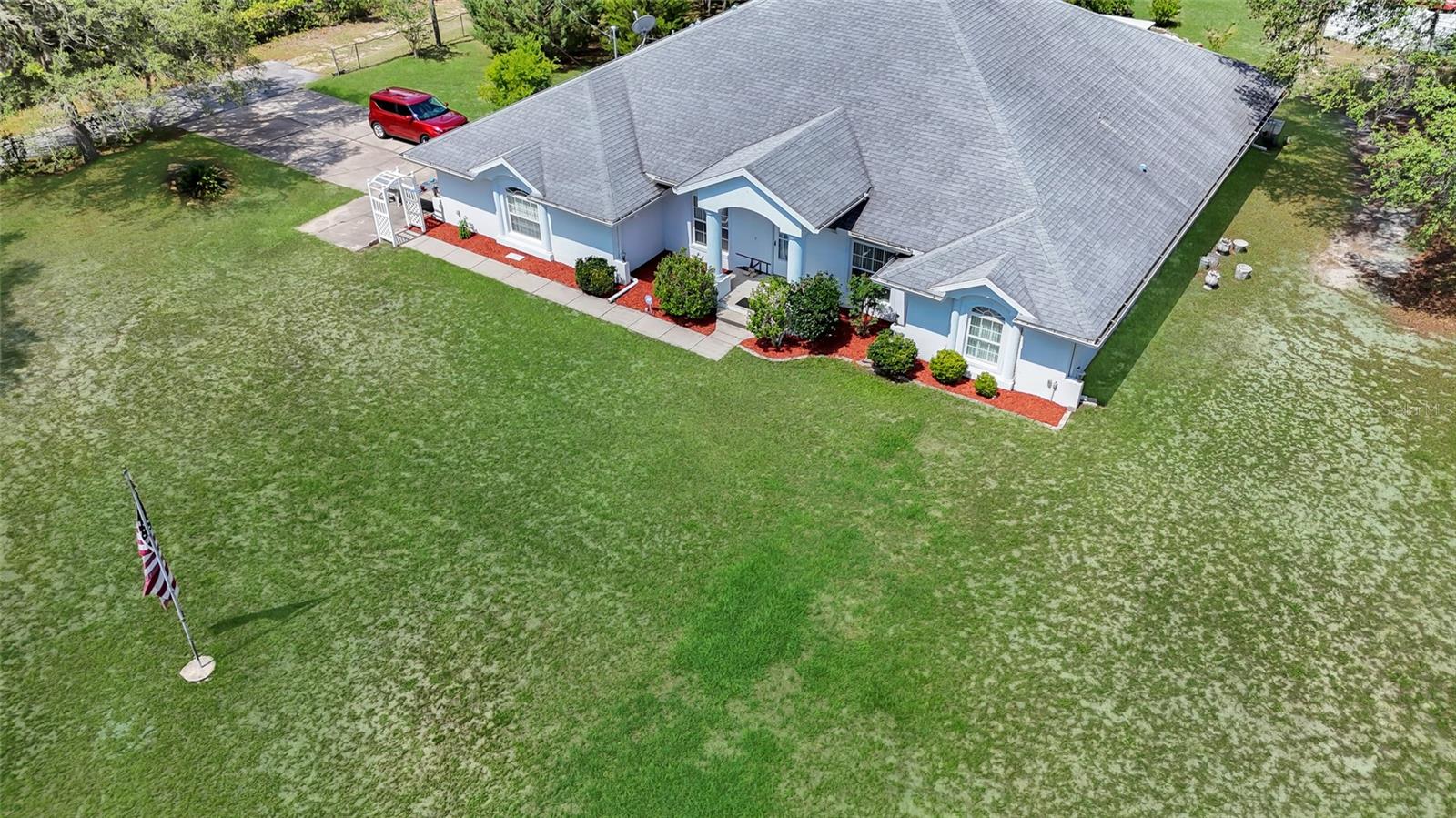 LAKE TROPICANA RANCHETTES - Residential
