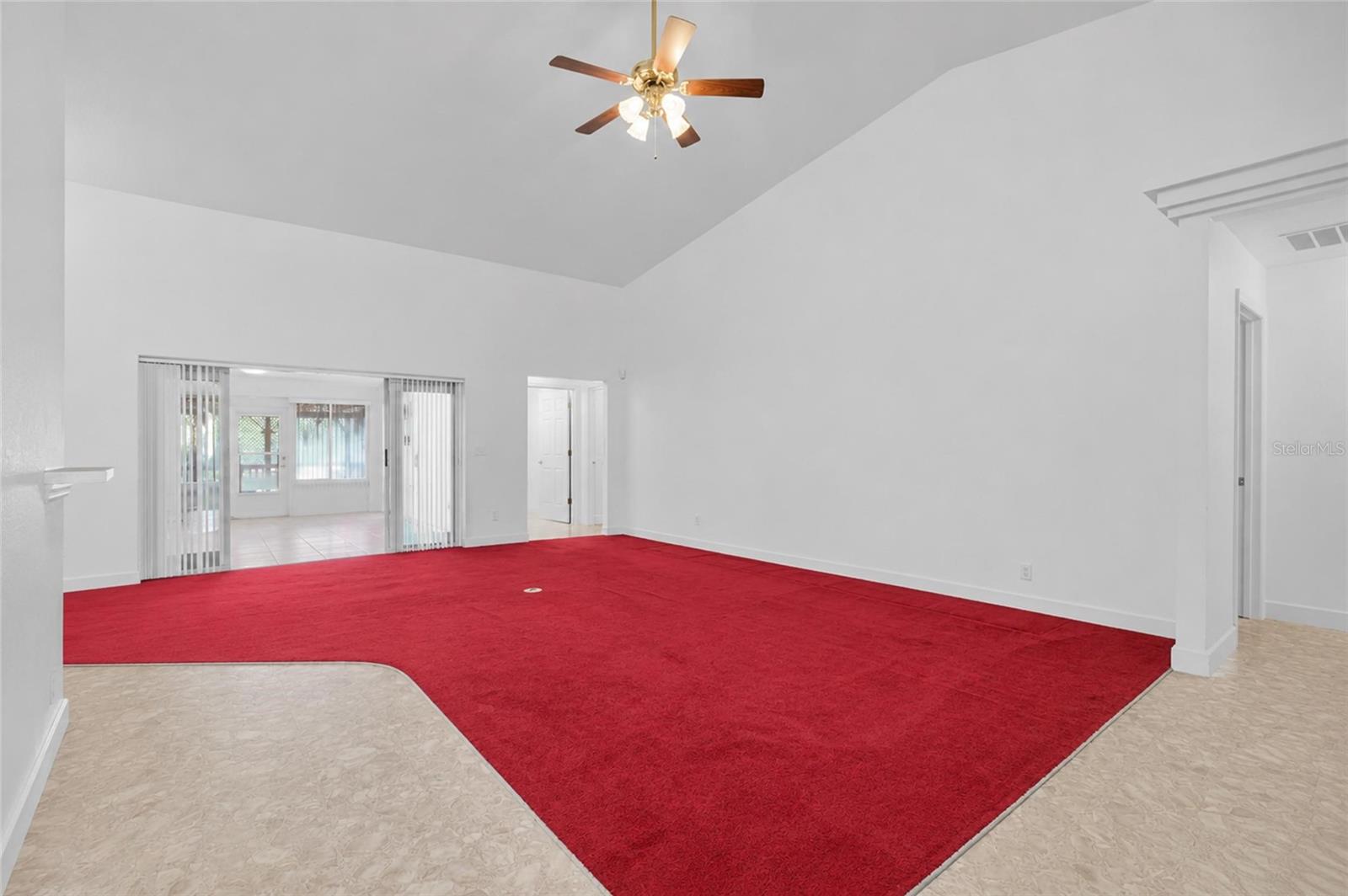 LAKE TROPICANA RANCHETTES - Residential