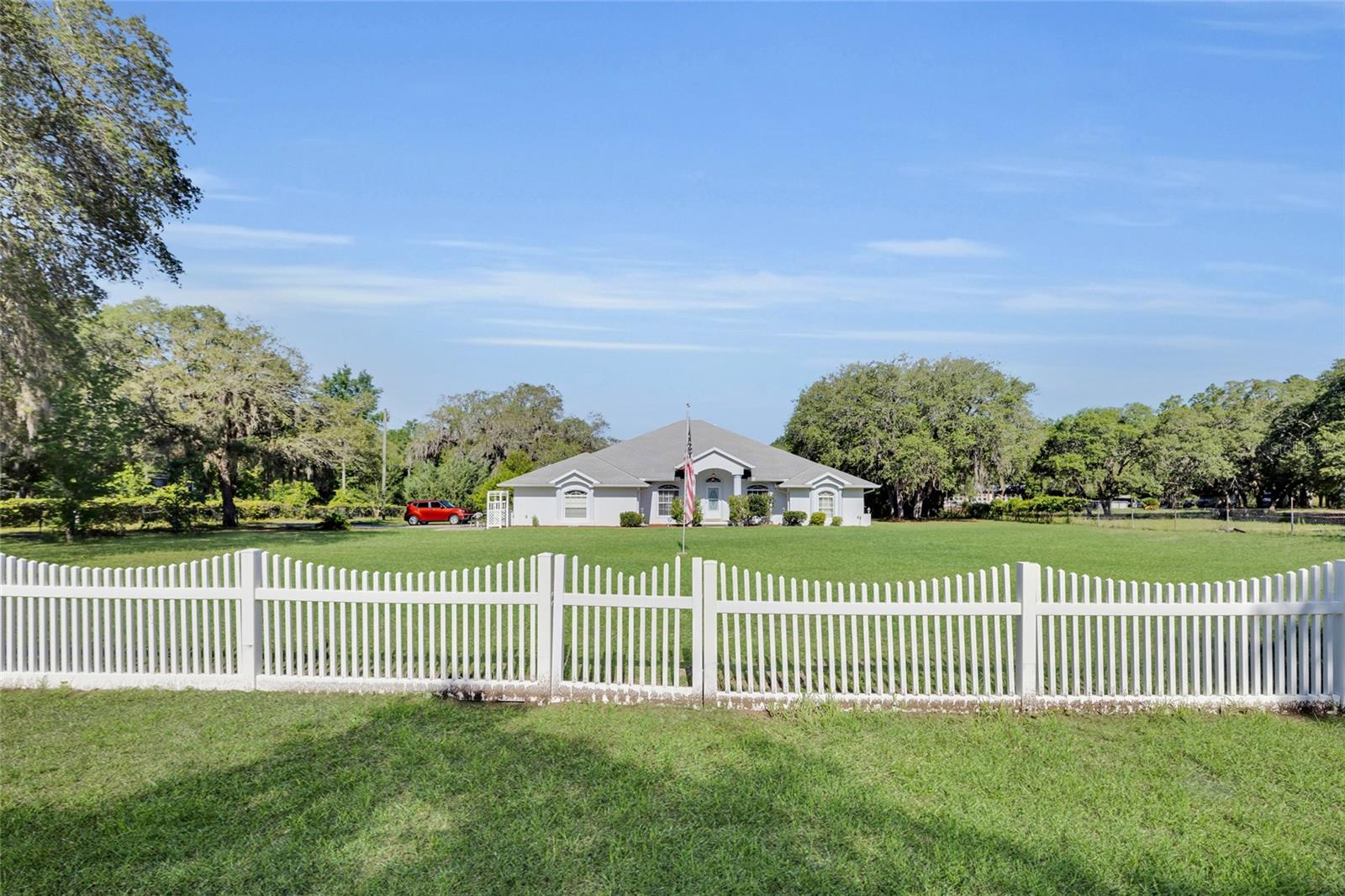 LAKE TROPICANA RANCHETTES - Residential