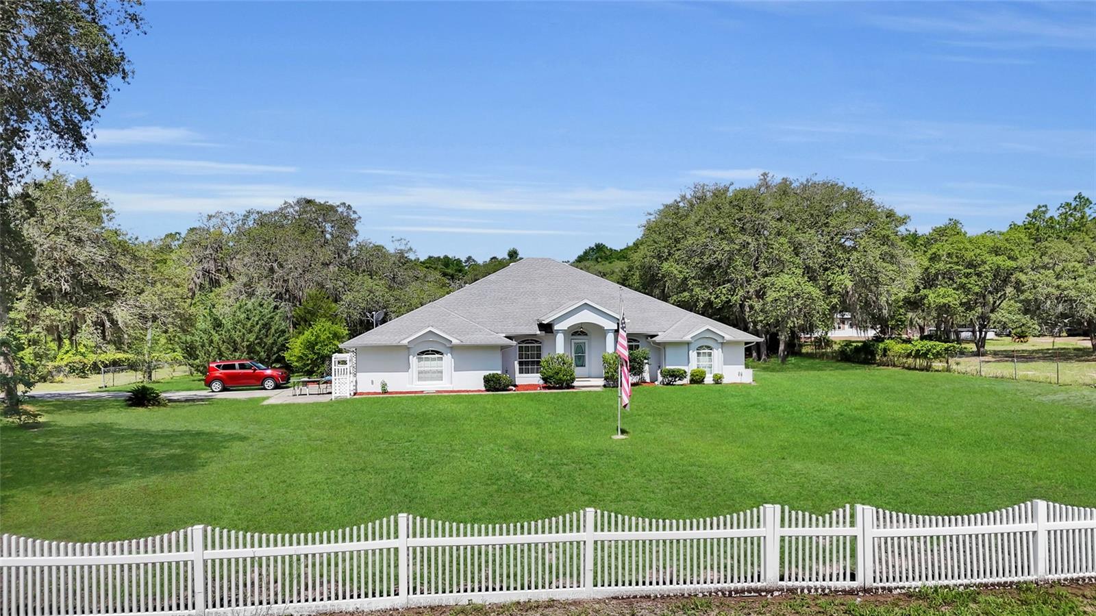 LAKE TROPICANA RANCHETTES - Residential