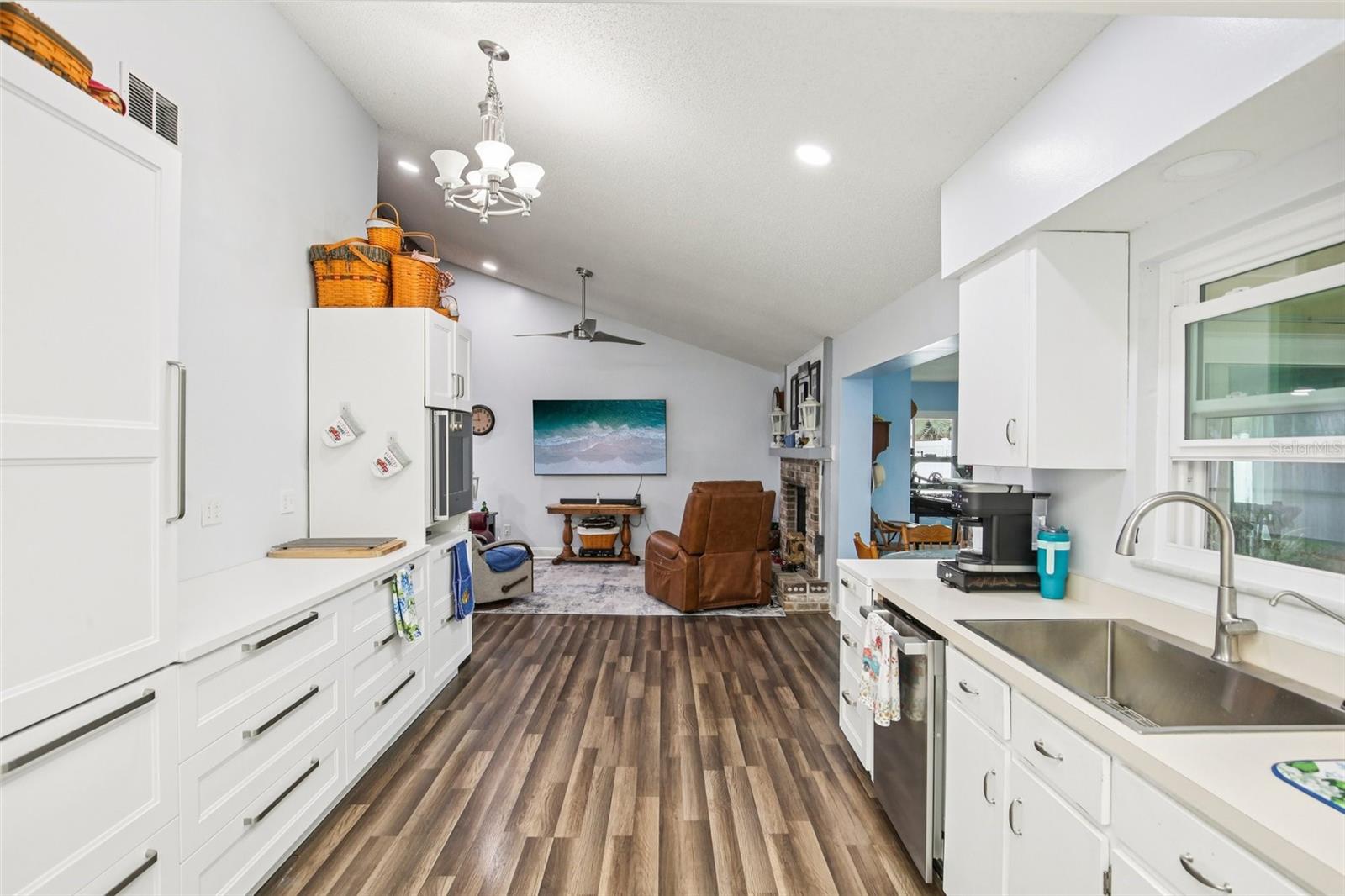 SOUTHWOOD HILLS UNIT 14 - Residential