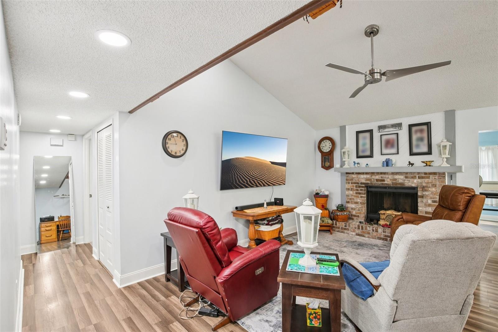 SOUTHWOOD HILLS UNIT 14 - Residential