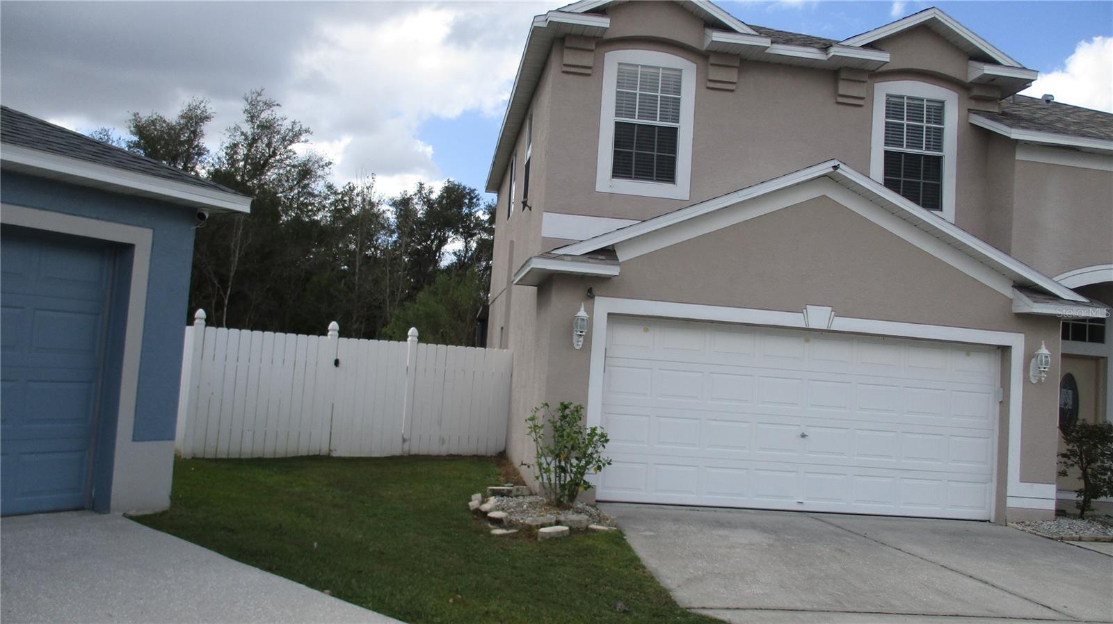 6109 SCHOOL HOUSE COURT