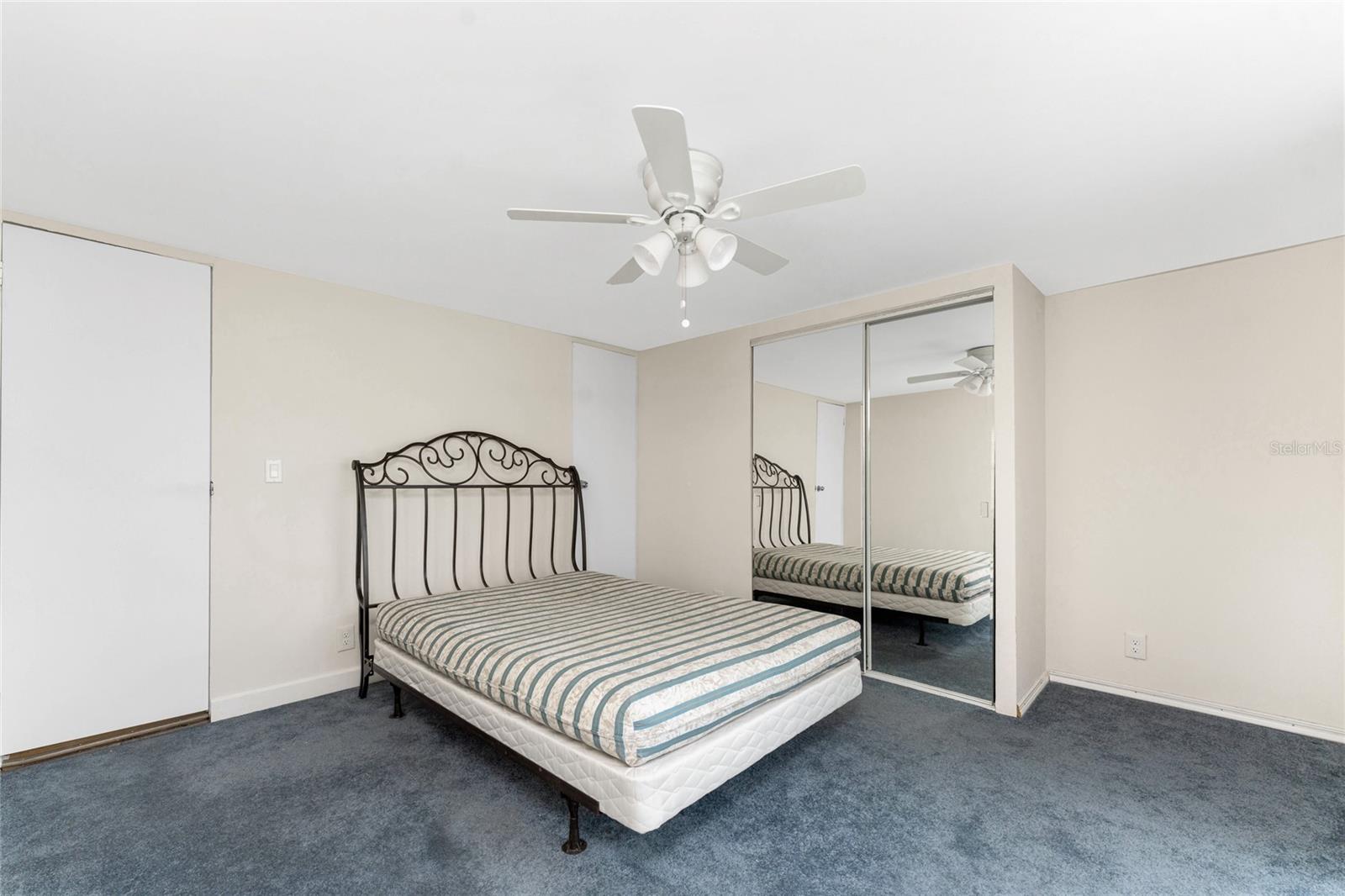 VILLAGE HOLIDAY LAKE - Residential