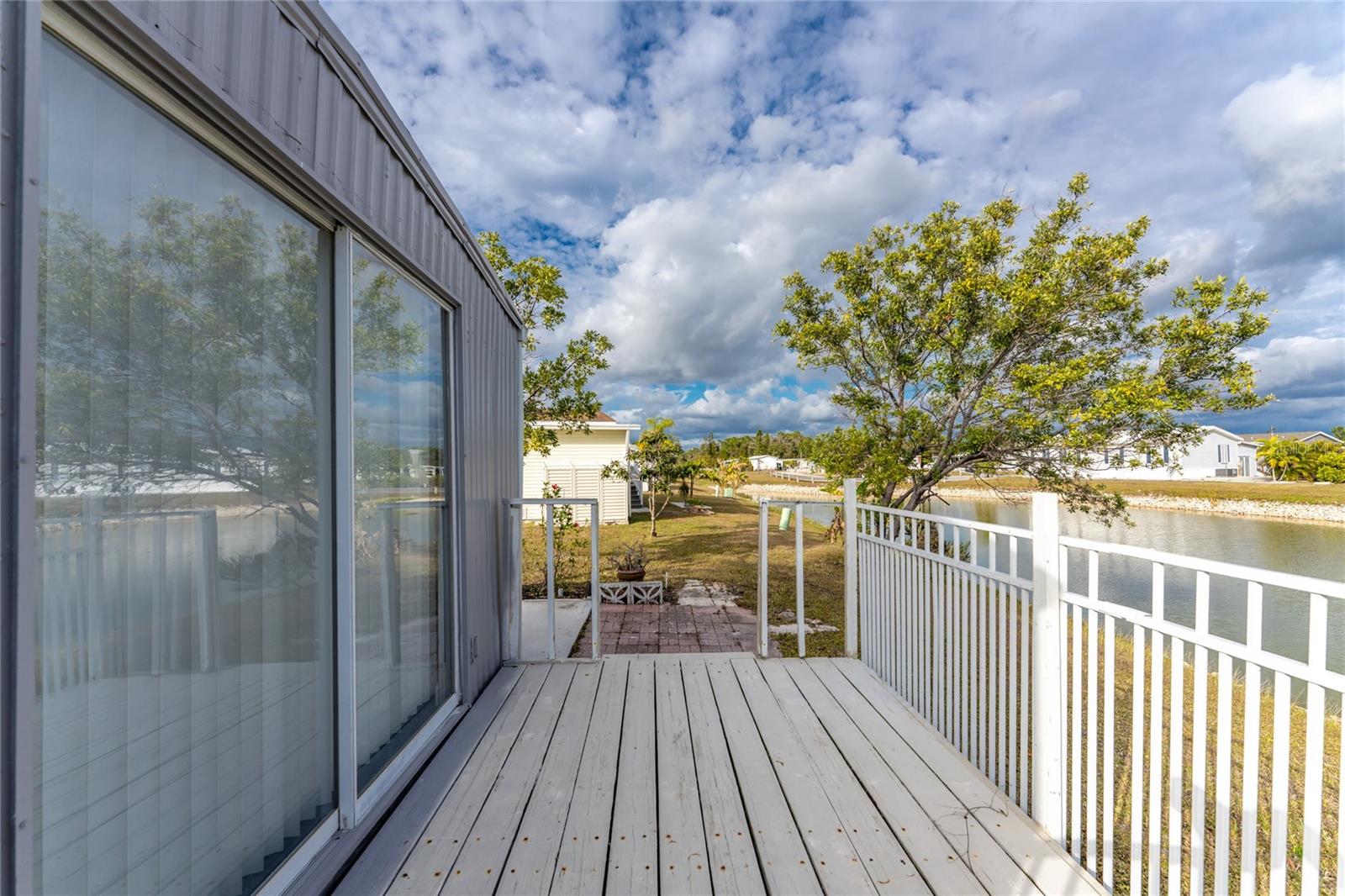 VILLAGE HOLIDAY LAKE - Residential