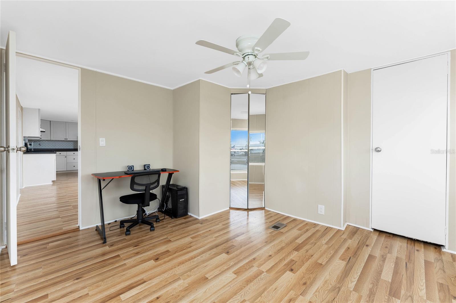 VILLAGE HOLIDAY LAKE - Residential