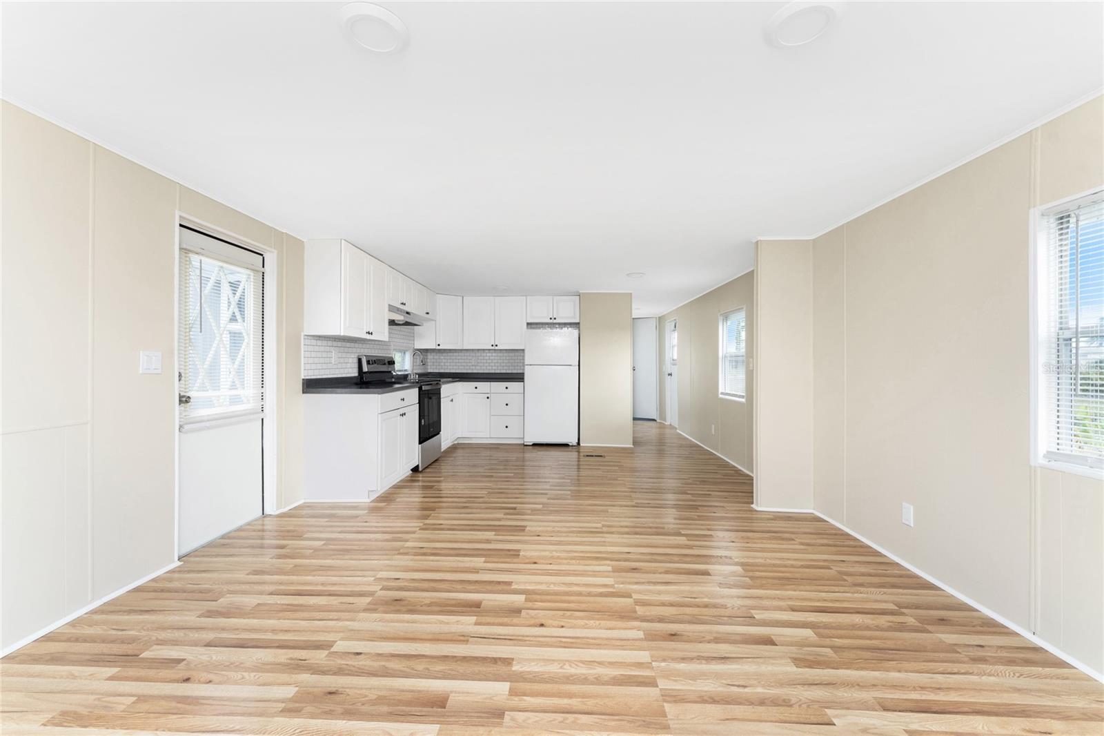 VILLAGE HOLIDAY LAKE - Residential