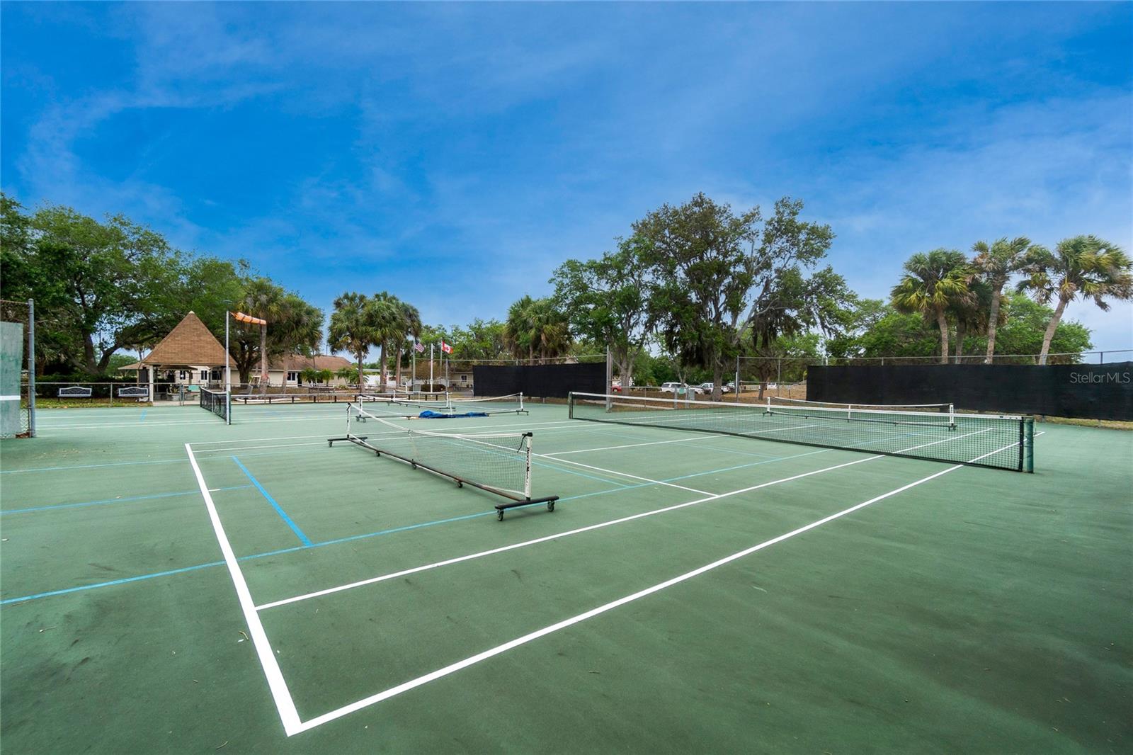 VILLAGE HOLIDAY LAKE - Residential