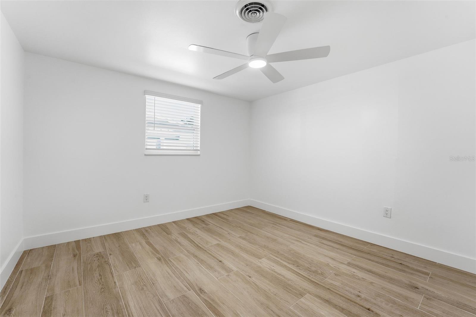 VENICE EAST SEC 1 - Residential