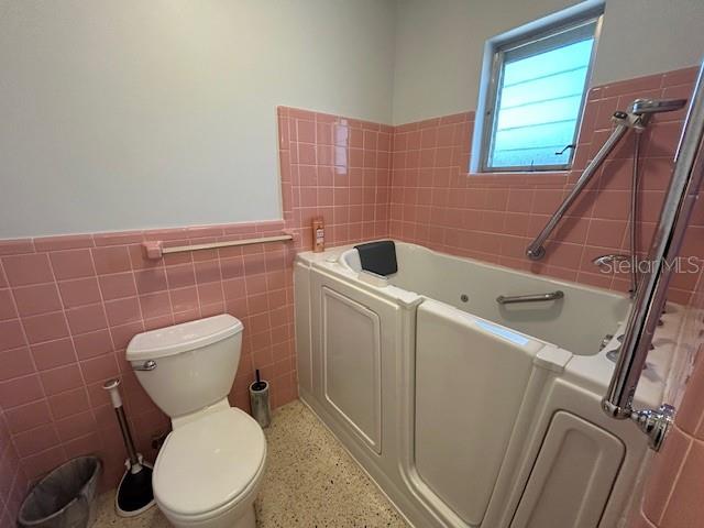 THREE PALMS POINT - Residential Lease