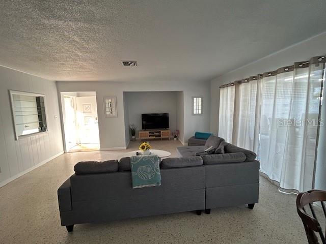 THREE PALMS POINT - Residential Lease