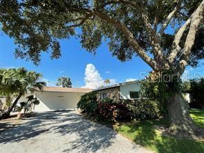 THREE PALMS POINT - Residential Lease