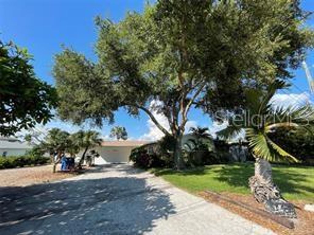 Photo of 6901 Gulf Winds Drive, St Pete Beach, FL 33706 (MLS # TB8489673)