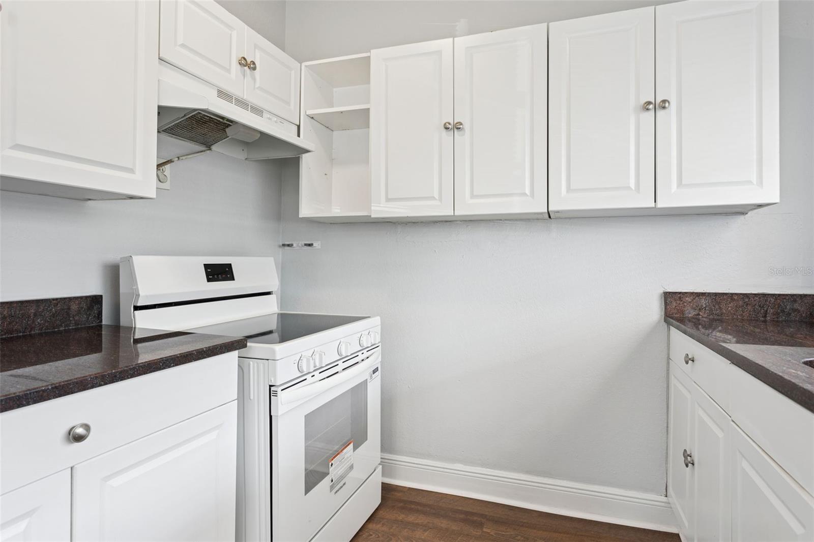 HIBISCUS GARDENS - Residential Lease