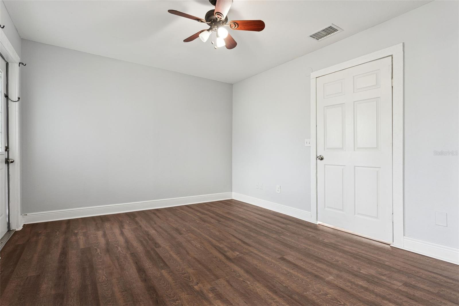 HIBISCUS GARDENS - Residential Lease