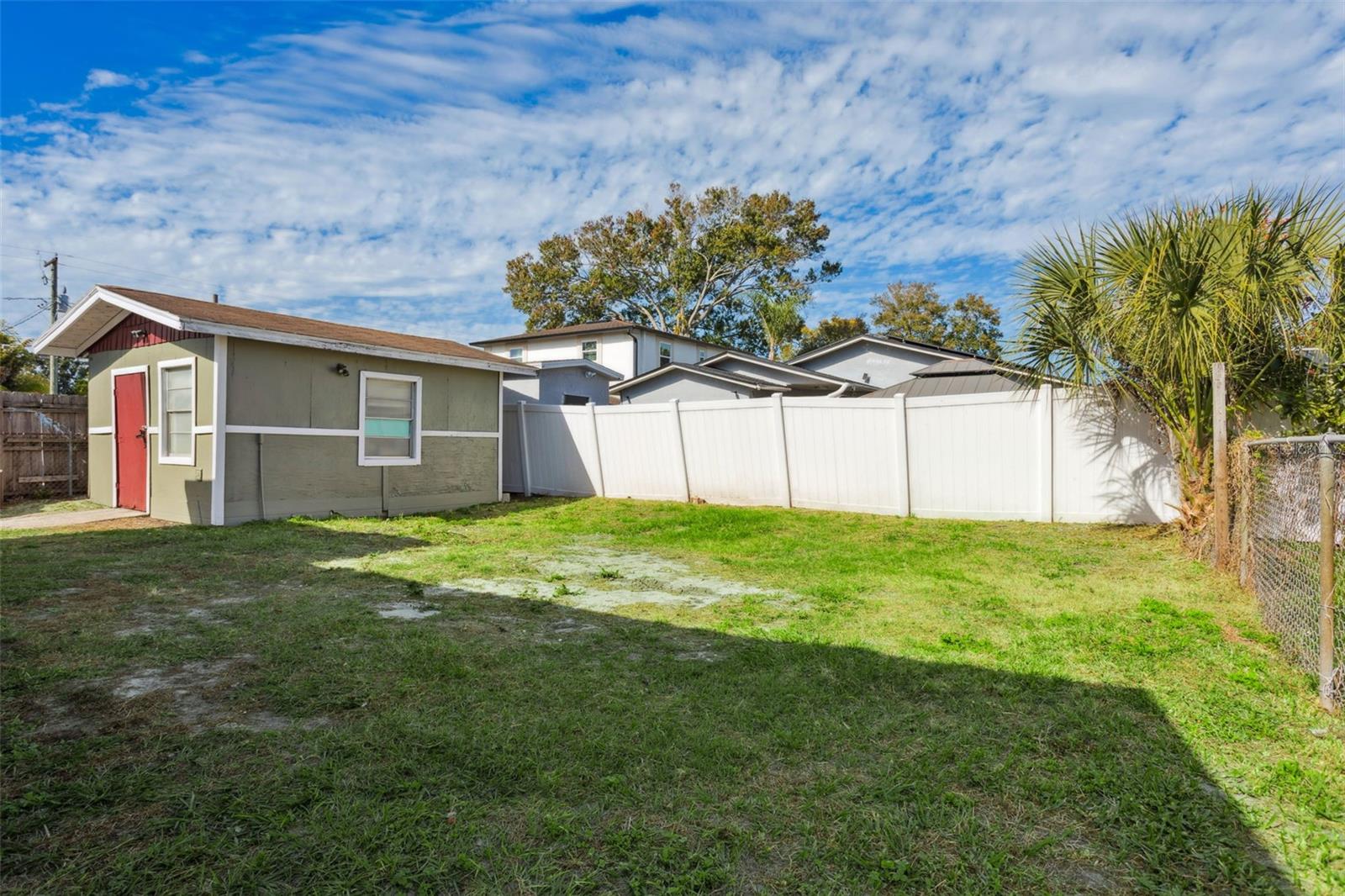 HIBISCUS GARDENS - Residential Lease