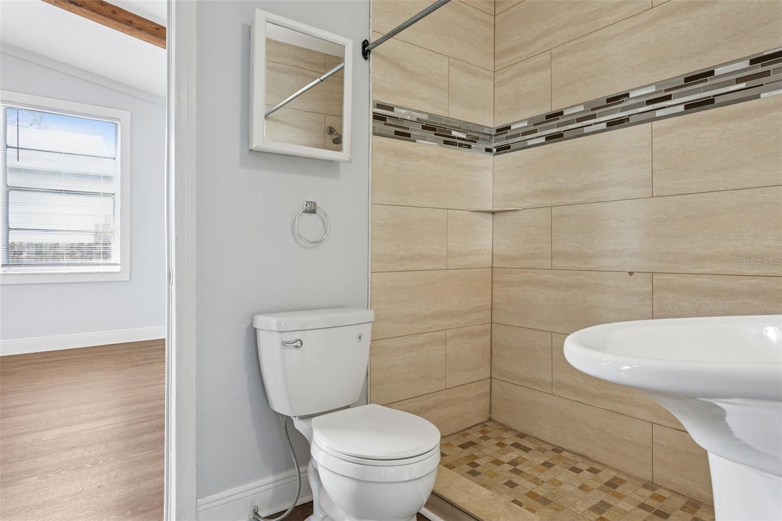 HIBISCUS GARDENS - Residential Lease