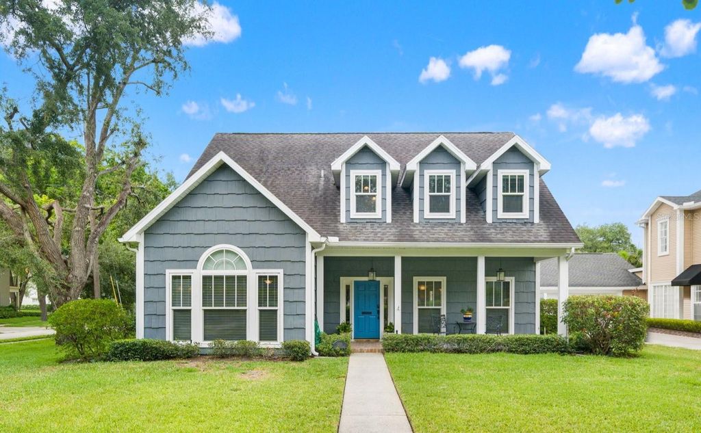 Photo of 3233 W Parkland Boulevard, Tampa, FL 33609 (MLS # TB8508199)